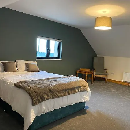 Moig - 8 Double Bedroom Barn Conversion * Limerick Junction