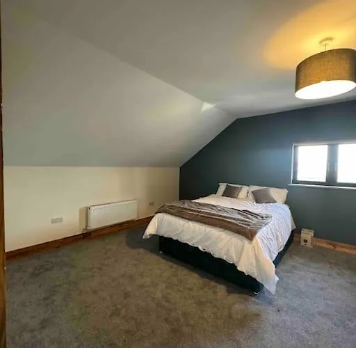 Moig - 8 Double Bedroom Barn Conversion Vakantiehuis *